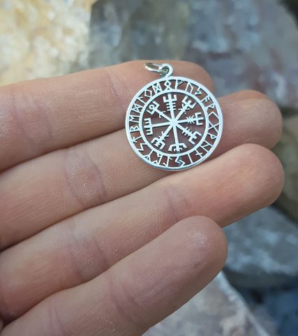 VEGVISIR, ICELANDIC RUNE SMALL PENDANT, SILVER