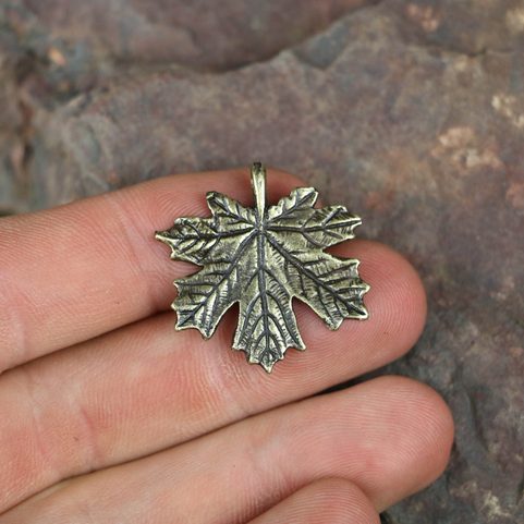 MAPLE LEAF, ZINC PENDANT, ANTIQUE BRASS