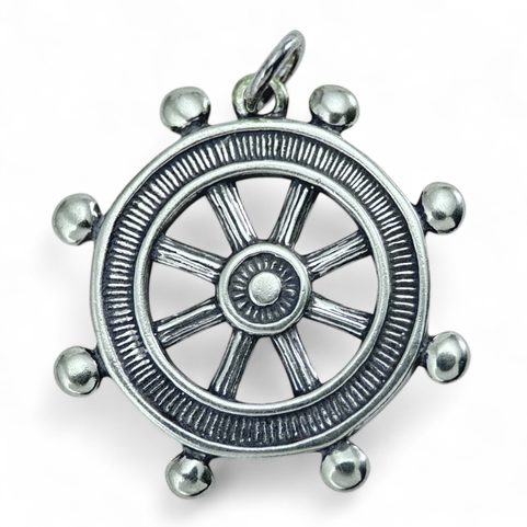 STEERING WHEEL, MASSIVE SILVER PENDANT, 12G
