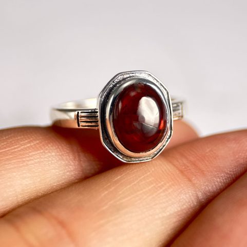 MEDIEVAL SILVER RING WITH GARNET, AG 925/1000