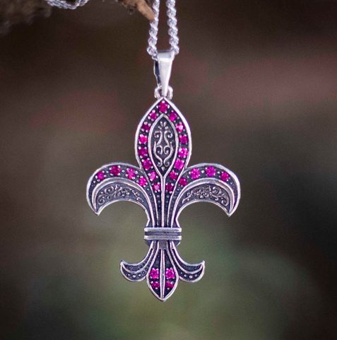 FLEUR DE LIS, LUXURY SILVER PEDNANT WITH RUBIES AG 925