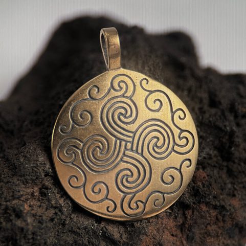 BRONZE AGE SUN II, BRONZE PENDANT
