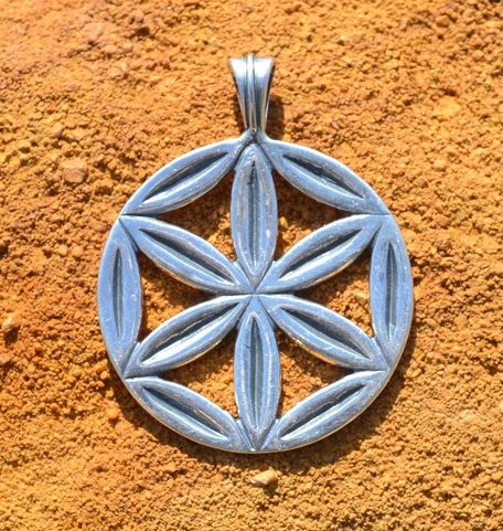 SVARGA, PENDENTIF EN ARGENT, TYPE 1