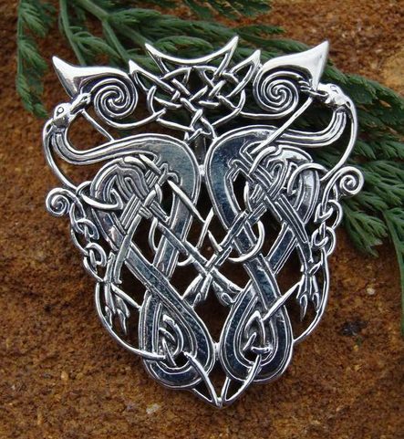 HOUNDS OF CHULAINN, SILVER PENDANT, AG 925
