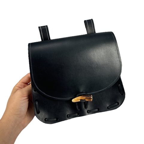 LEATHER HISTORICAL BELT BAG, ANTLER, BLACK
