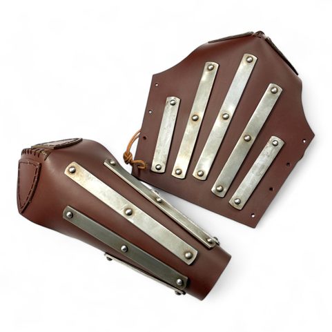VARYAG - LEATHER BRACER WITH IRON STRIPES - 1 PIECE