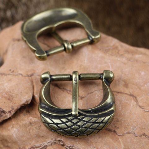 MEDIEVAL BELT BUCKLE, REPLICA, ZINC ANT. BRASS