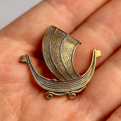 DRAKKAR, VIKING SHIP, AMULET, BRONZE