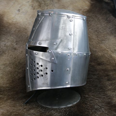 TEMPLAR KNIGHT GREAT HELMET DURALUMIN - COSTUME RENTAL