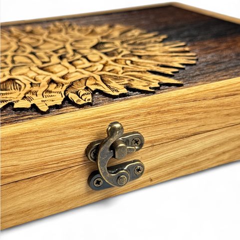 WOODEN BOX FOR MOLDAVITES, BOX MADE OF OAK WOOD