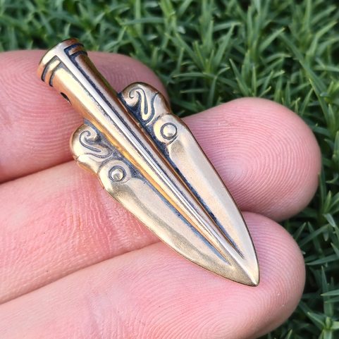 SCYTHIAN ARROW, PENDANT, BRONZE