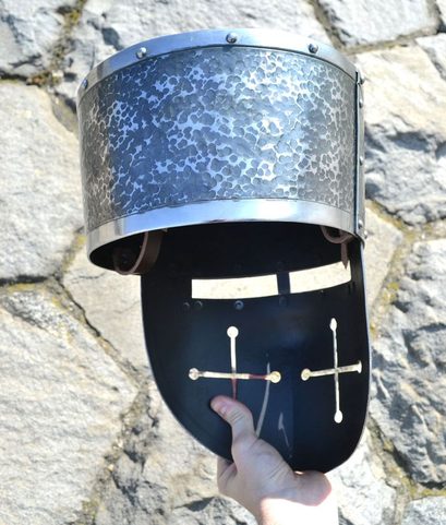 MÉDIÉVALE CASQUE CRUSADER, 13ÈME SIÈCLE