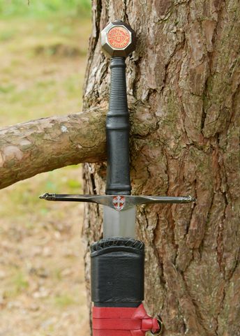 ÉPÉE À UNE MAIN ET DEMIE AVEC FOURREAU EN CUIR