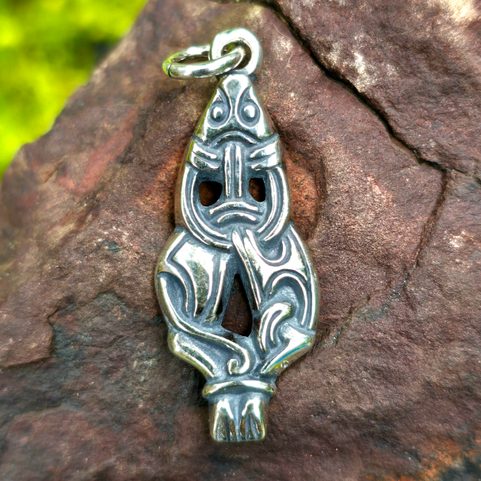 MARTRE, PENDENTIF VIKING DE STYLE BORRE, ARGENT 925/1000