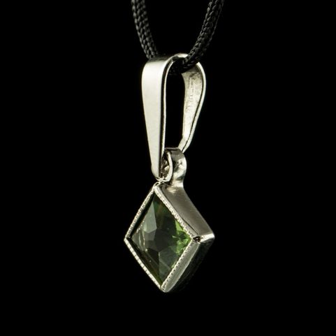 NEREA, MOLDAVITE PENDANT, SILVER 925