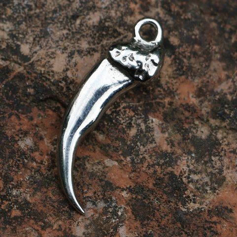 WOLF CLAW, PENDANT, STAINLESS STEEL