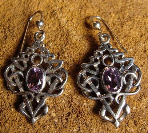TITANIA, SILVER EARRINGS WITH AMETHYST, AG 925