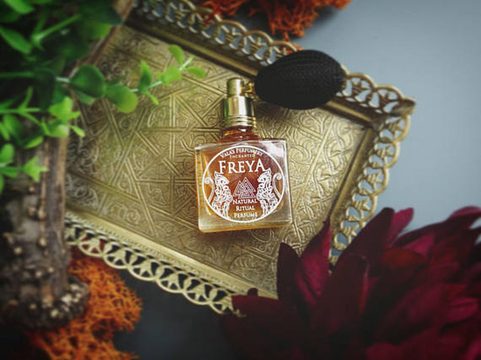 FREYA, NORSE GODS, FEMININE FLORAL ESSENCE