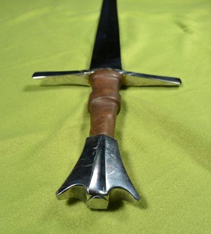 CONALL, ÉPÉE