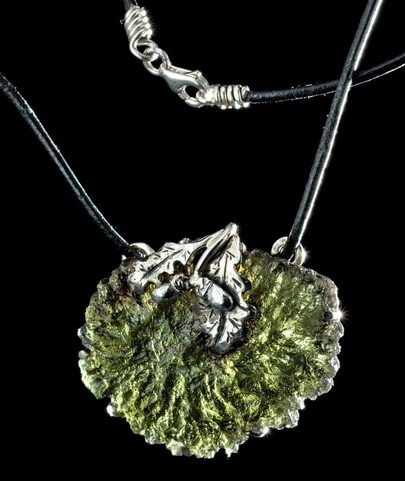 QUERCUS, OAK LEAF, NECKLACE, MOLDAVIT SILVER