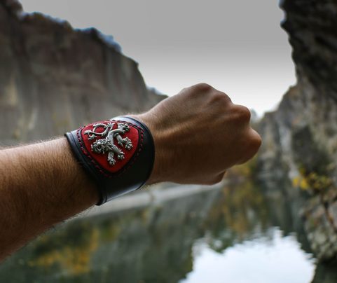 BÖHMISCHEN LÖWEN, SCHWARZ, LEDERARMBAND