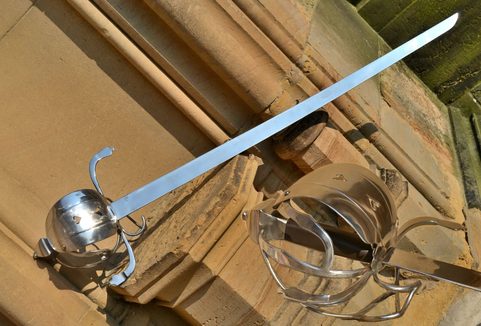 DUSSACK, ARME DE MUSÉE