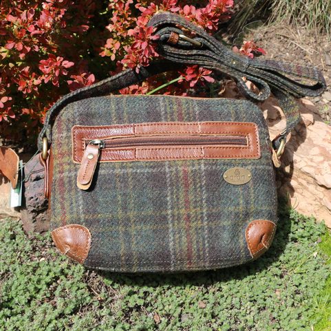 ARAN WOOL LEATHER SHOULDER BAG, GREY