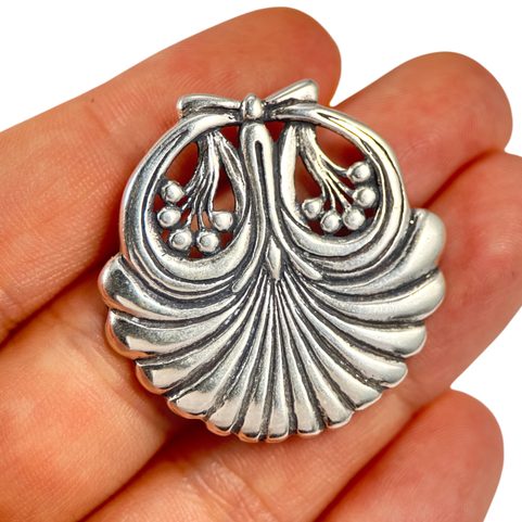 SHELL, PRAGUE ART NOUVEAU, SILVER PENDANT