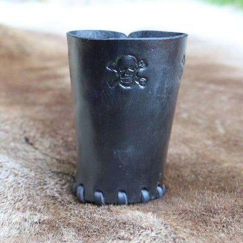 LEATHER DICE CUP BLACK SKULL