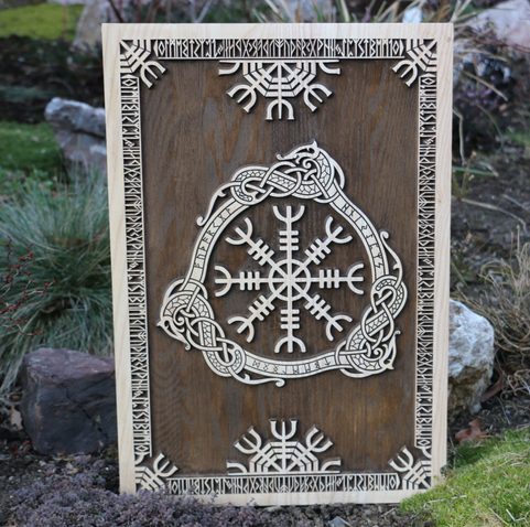HELM OF AWE WANDDEKORATION, PLATTE 32 X 45 CM