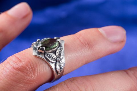 SHAMROCK, RING, MOLDAVITE, SILVER