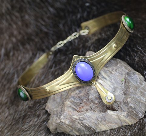 LARA - MEDIEVAL CROWN, BRASS AND GLASS
