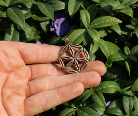 SUN FLOWER, BRONZE PENDANT