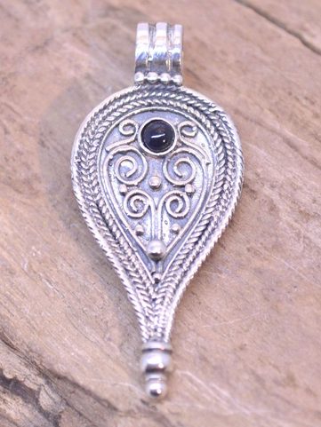 ROMAN PENDANT, II. CENTURY, STERLING SILVER