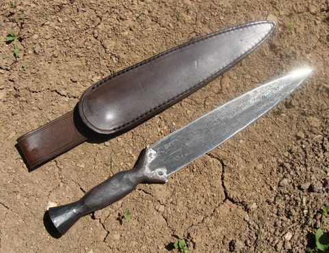 FORGED CELTIC DAGGER WITH SCABBARD