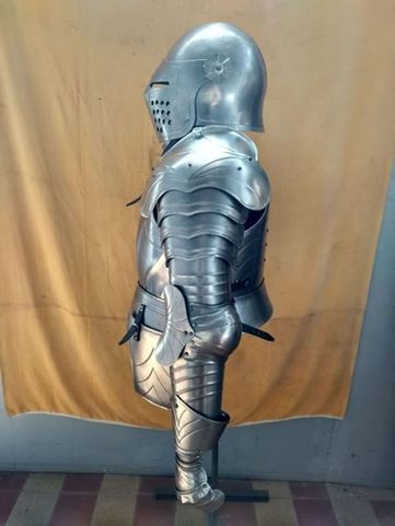 SUIT OF ARMOR, DECORATIVE WITH STAND