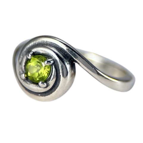 NORICA, SILBERRING, PERIDOT, AG 925/1000