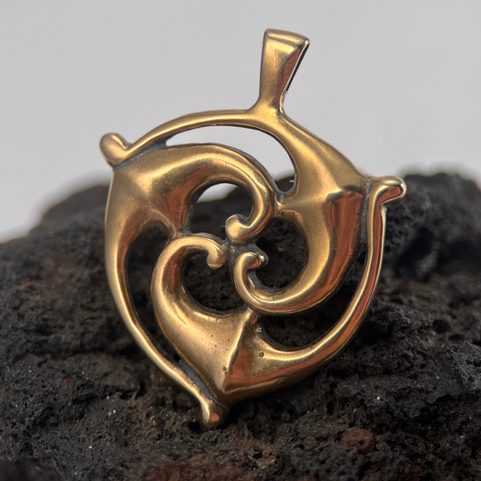 TRISKELION, SOUTHERN GALIA, PENDANT, BRONZE