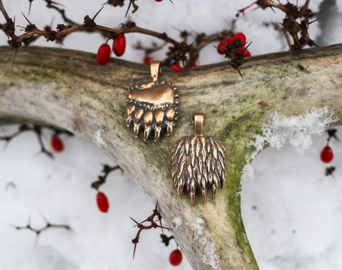 BEAR PAW PENDANT, BRONZE