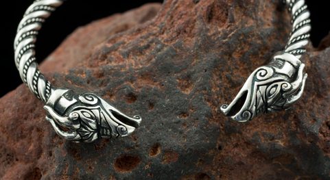 DRAIG - CELTIC DRAGON, STERLING SILVER BRACELET, 39 G.