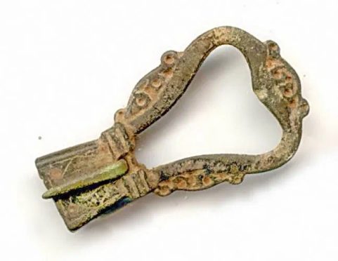 MEDIEVAL LEATHER BELT, ENGLAND