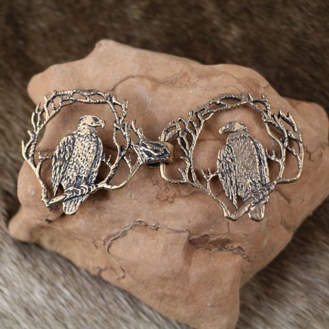 EAGLE, BRONZE CLOAK BROOCH