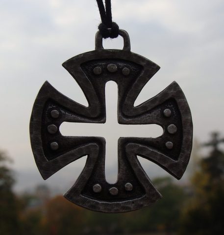 TEMPLAR CROSS, PENDANT