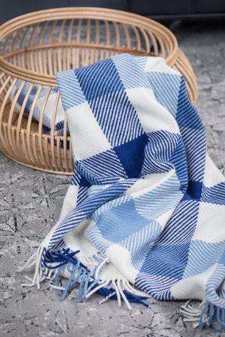 VINTAGE DUBLIN, WOOL BLANKET, WHITE AND BLUE PLAID