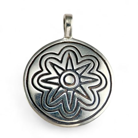 BRONZE AGE SUN III, PENDENTIF EN ARGENT