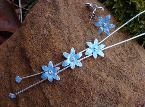 HEPATICA TRANSSILVANICA, NECKLACE AND EARRINGS