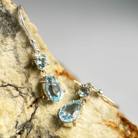 KYANE, SILVER EARRINGS, BLUE TOPAZ, AG 925/1000