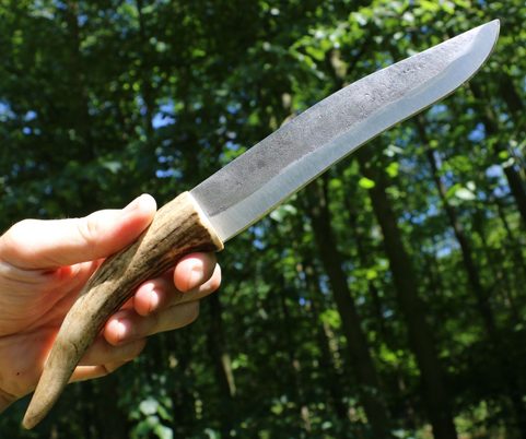 COUTEAU CELTIQUE, OPPIDUM ZAVIST