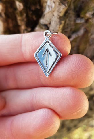 TIWAZ, RUNE, PENDENTIF, ARGENT