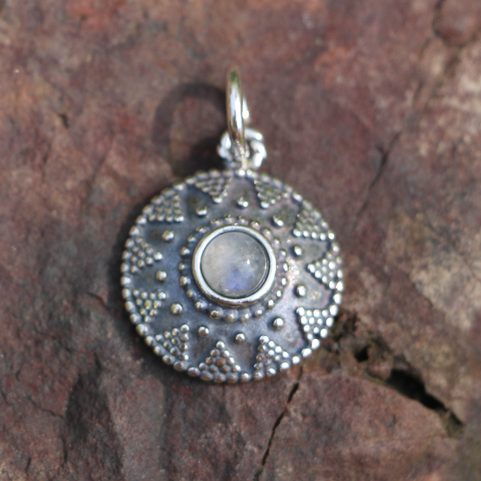 ISOLDA, MONDSTEIN, SILBER-ANHÄNGER AG 925
